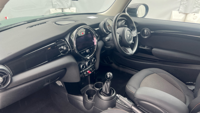 MINI Hatchback 1.5 Cooper Classic 3dr Petrol Hatchback